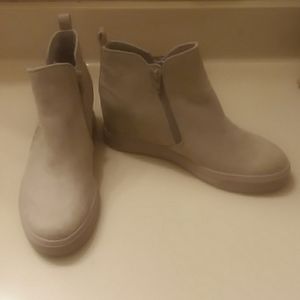 Aldo cervetti ankle boots